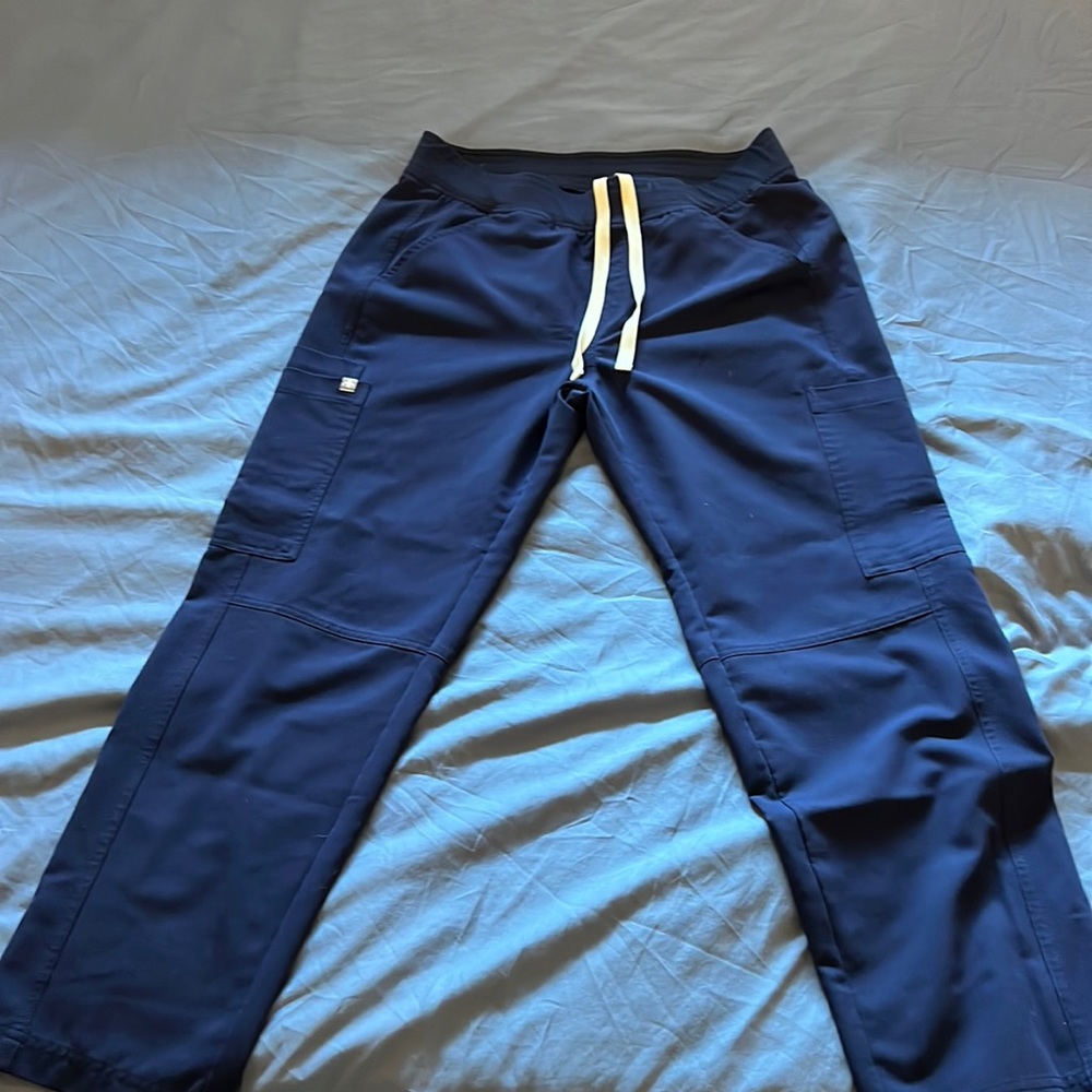 Mens M Figs